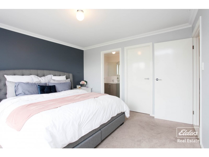 3 Lawes Terrace, Reid SA 5118