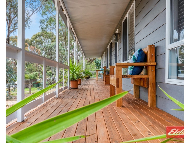 14 Adams Road, Williamstown SA 5351