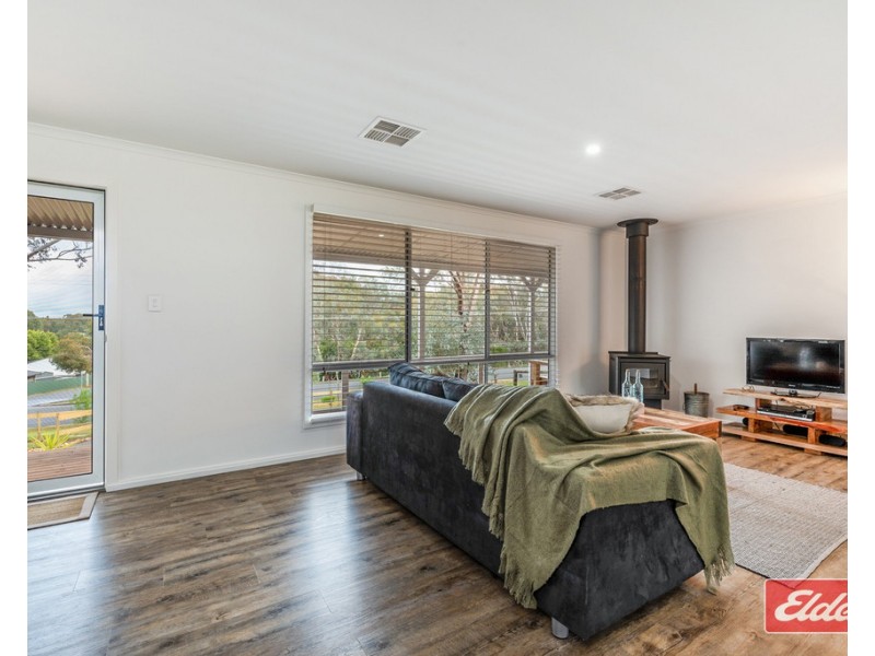 14 Adams Road, Williamstown SA 5351