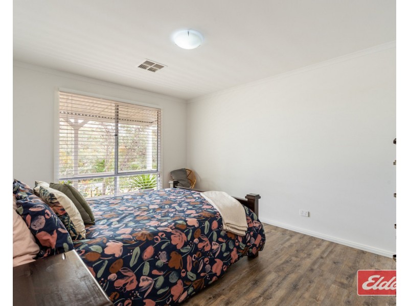 14 Adams Road, Williamstown SA 5351