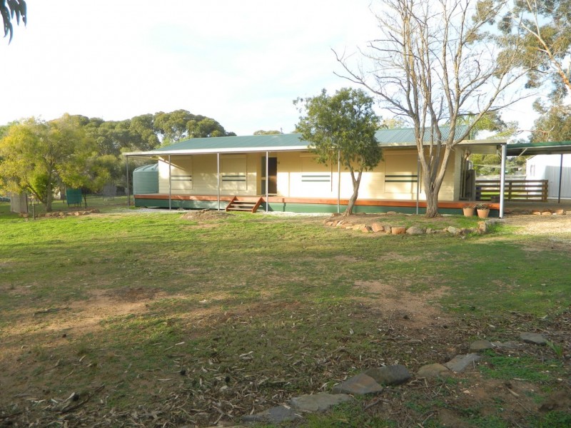 16 Harniman Road, Lewiston SA 5501