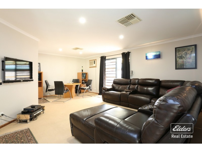 7 Trinity Drive, Evanston Park SA 5116