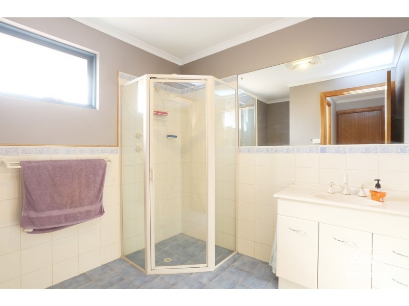 7 Trinity Drive, Evanston Park SA 5116