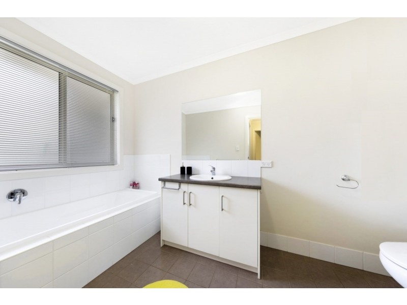 30 Mattei Court, Evanston SA 5116