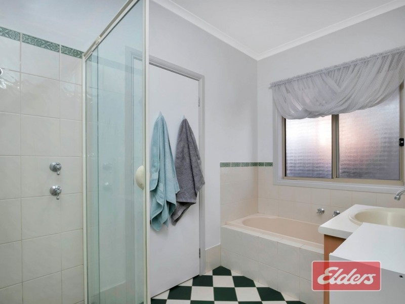 5 Netherby Avenue, Evanston Park SA 5116