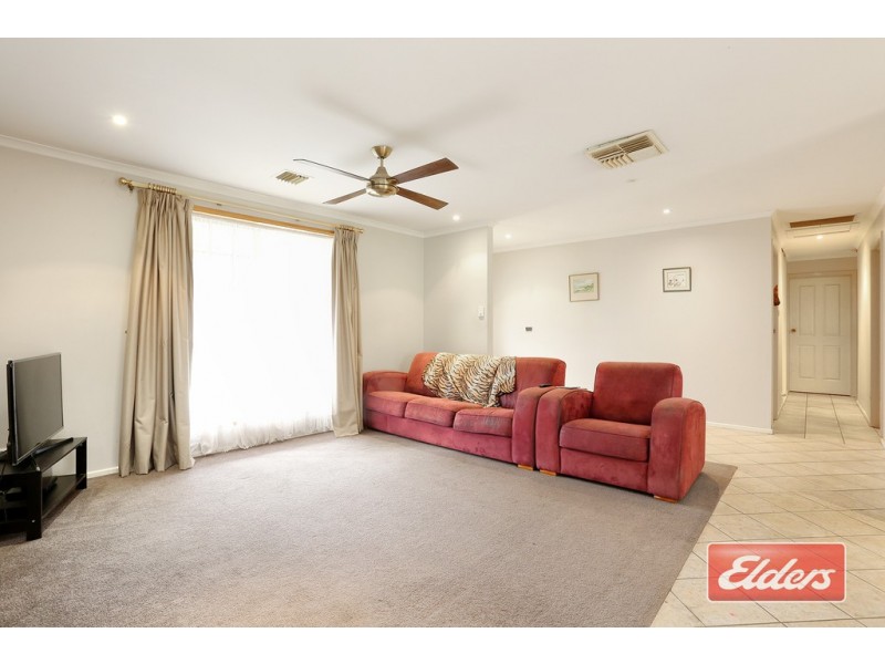 17 Phillips Avenue, Gawler East SA 5118