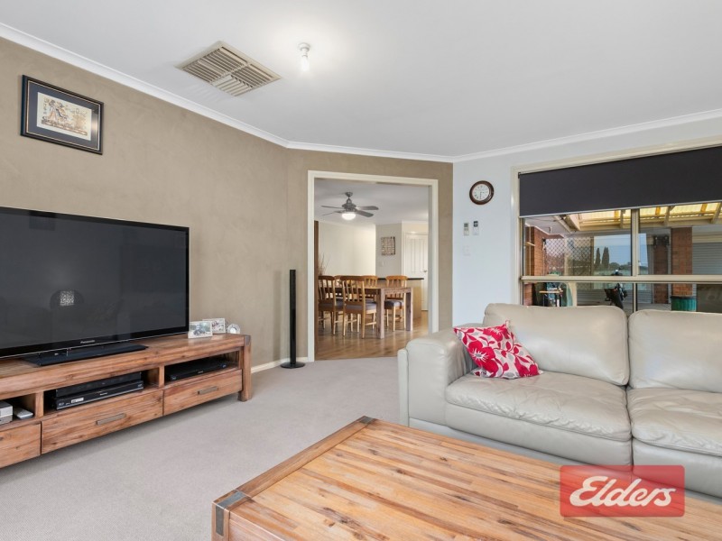 5 Jemalong Crescent, Roseworthy SA 5371