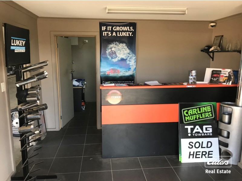 2 / 12 Theen Avenue, Willaston SA 5118