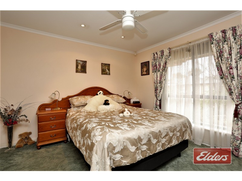 3 Clift Close, Evanston SA 5116