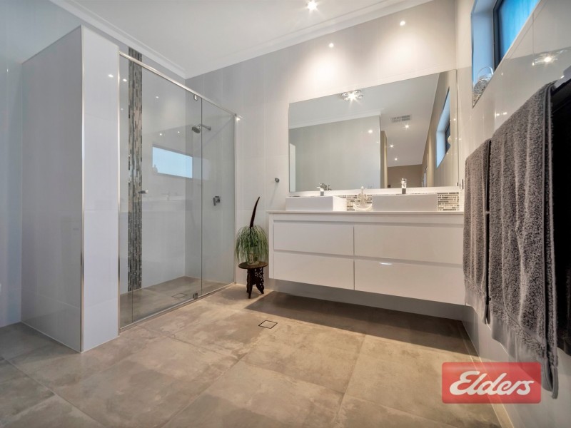 5 Squires Place, Gawler South SA 5118