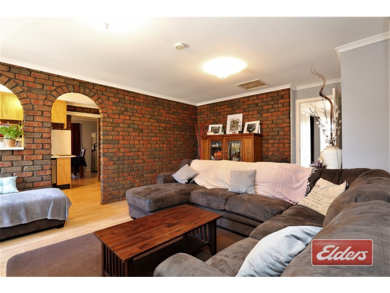 5 President Avenue, Andrews Farm SA 5114