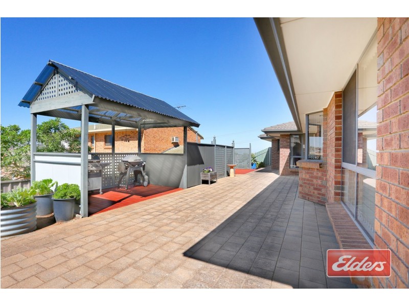 26 Mckinlay Avenue, Gawler East SA 5118