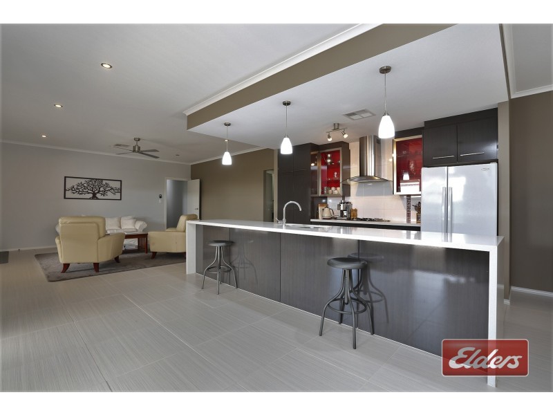 38 Lorikeet Grove, Hewett SA 5118