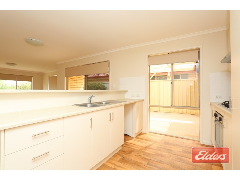 3 Canberra Court, Smithfield SA 5114