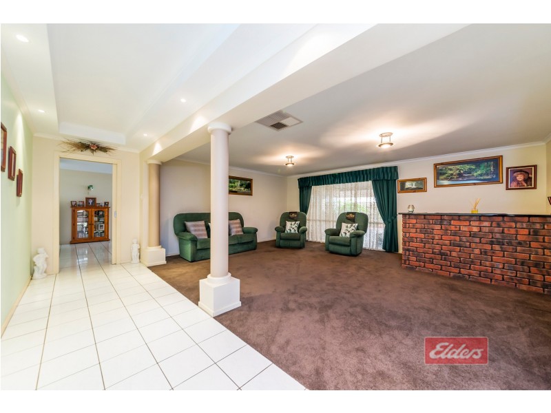 12 Thiele Crescent, Evanston Park SA 5116