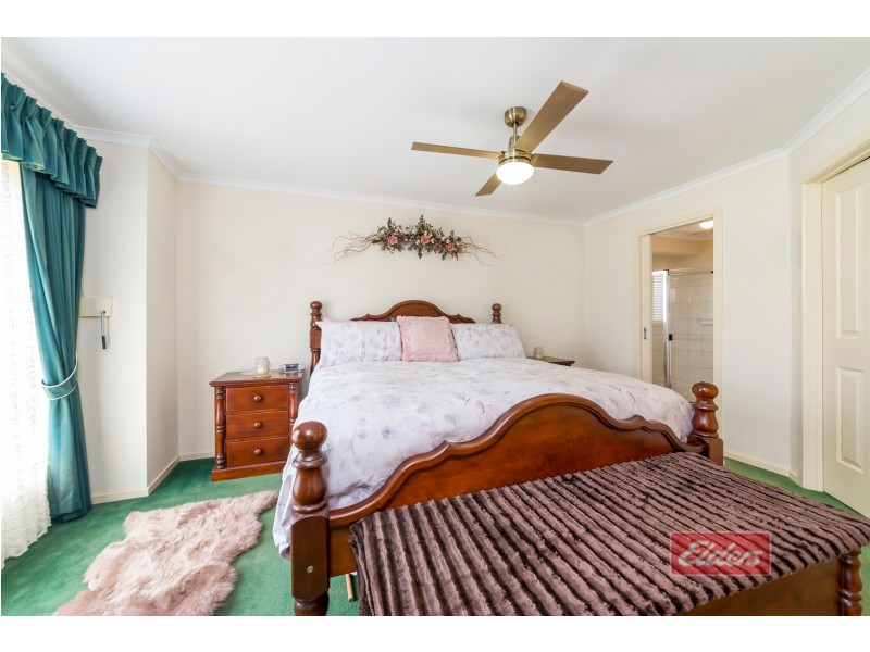 12 Thiele Crescent, Evanston Park SA 5116