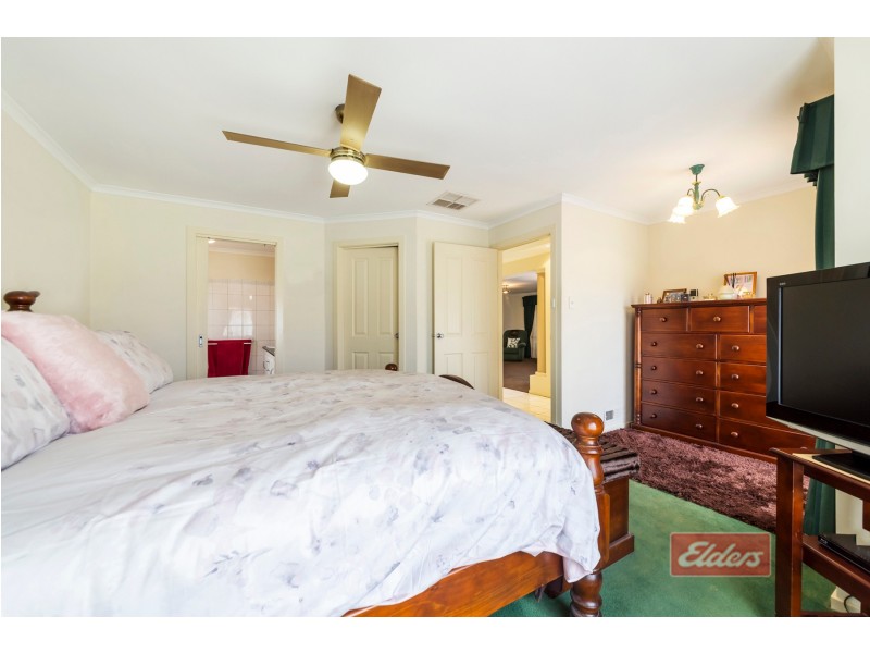 12 Thiele Crescent, Evanston Park SA 5116