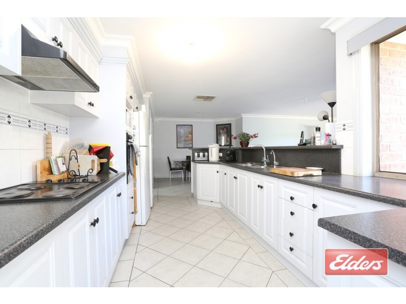 18 Shamrock Way, Roseworthy SA 5371