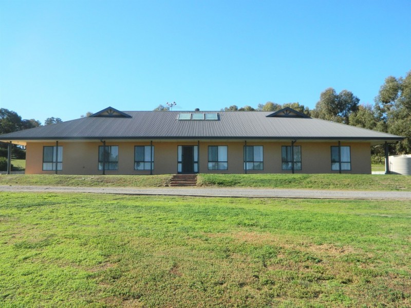 15 Tarca Court, Cockatoo Valley SA 5351