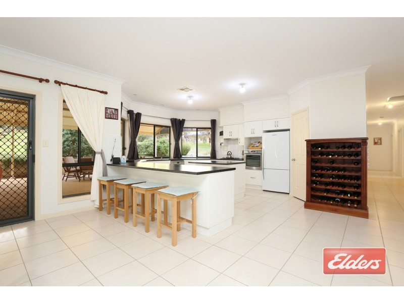 15 Tarca Court, Cockatoo Valley SA 5351