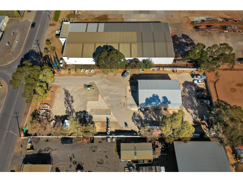 8 Paxton Street, Willaston SA 5118