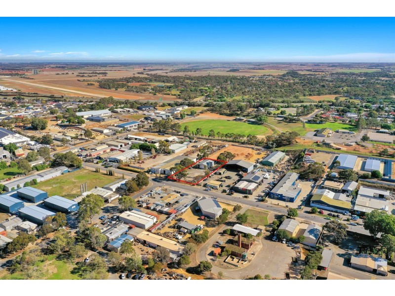 8 Paxton Street, Willaston SA 5118