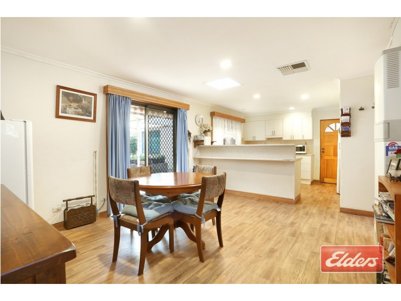 6 Barkley Crescent, Willaston SA 5118