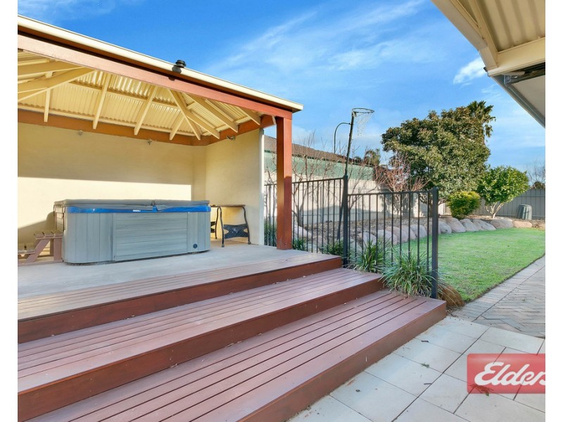 2 Gleeson Grove, Evanston Park SA 5116