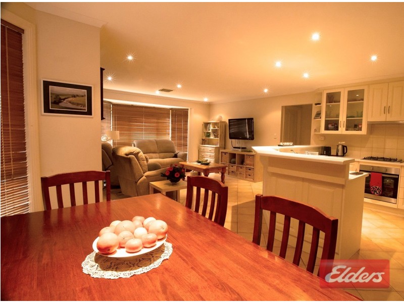 6 Mullen Court, Evanston Park SA 5116