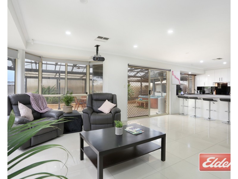 30 Trinity Drive, Evanston Park SA 5116