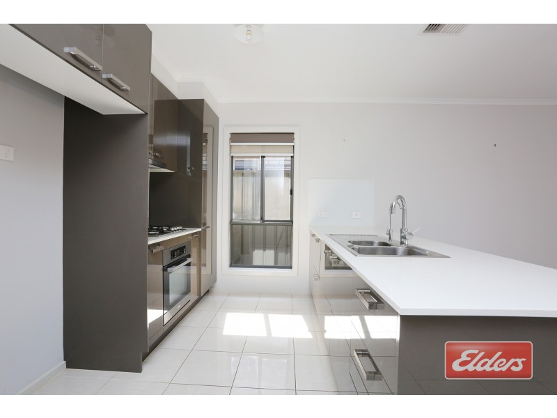 4 Pearce Road, Evanston Gardens SA 5116