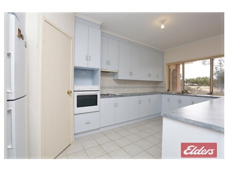 10 James Road, Lewiston SA 5501