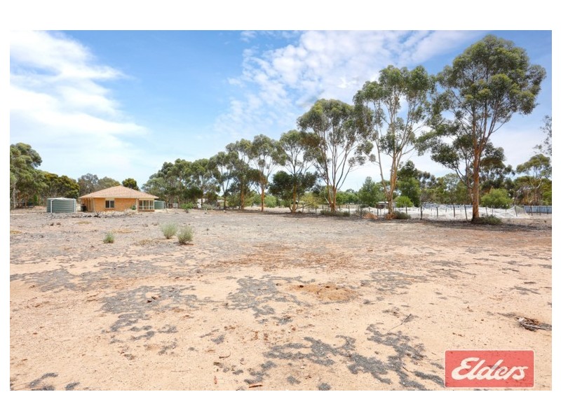 10 James Road, Lewiston SA 5501