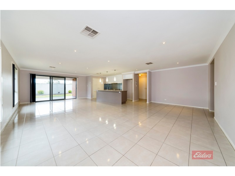 25 Darling Street, Evanston South SA 5116