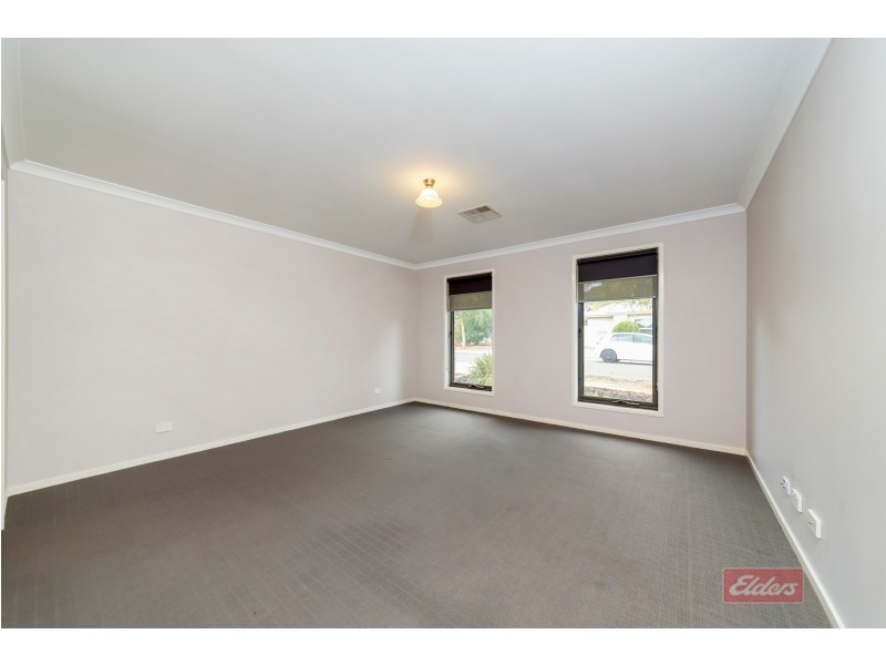 25 Darling Street, Evanston South SA 5116