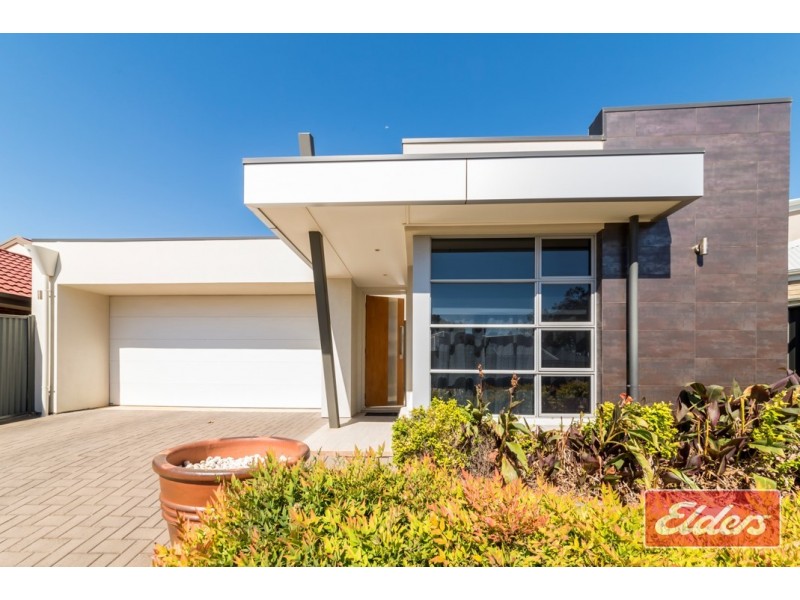 4 Roxburgh Crescent, Blakeview SA 5114