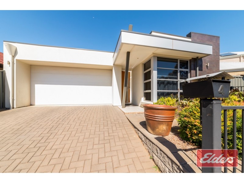 4 Roxburgh Crescent, Blakeview SA 5114