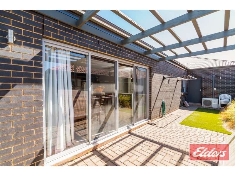 4 Roxburgh Crescent, Blakeview SA 5114