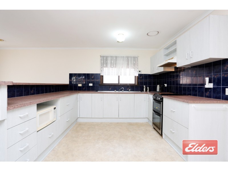 15 St Albans Road, Evanston Park SA 5116