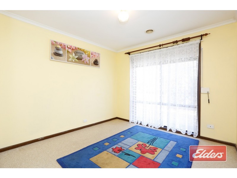 15 St Albans Road, Evanston Park SA 5116