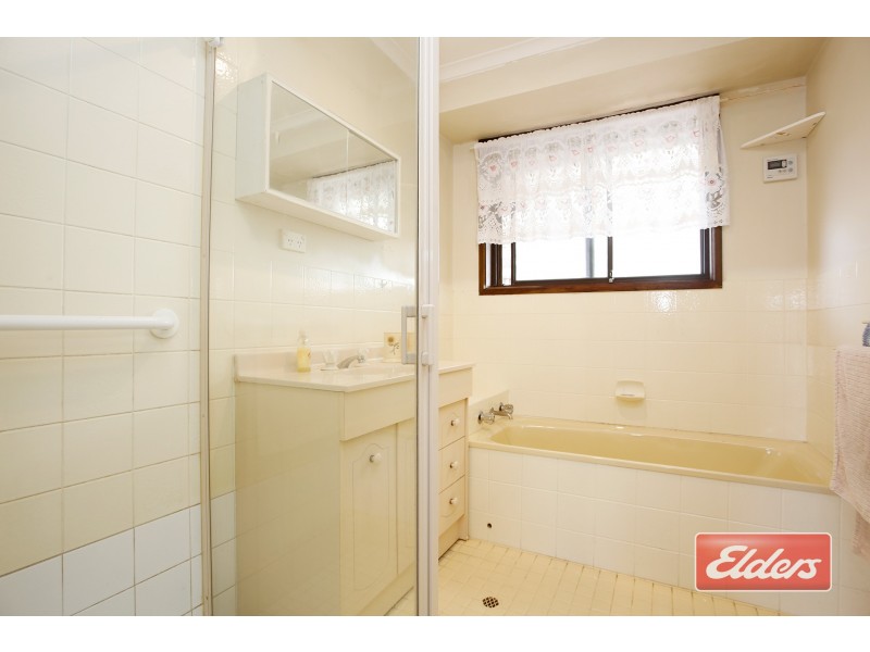 15 St Albans Road, Evanston Park SA 5116