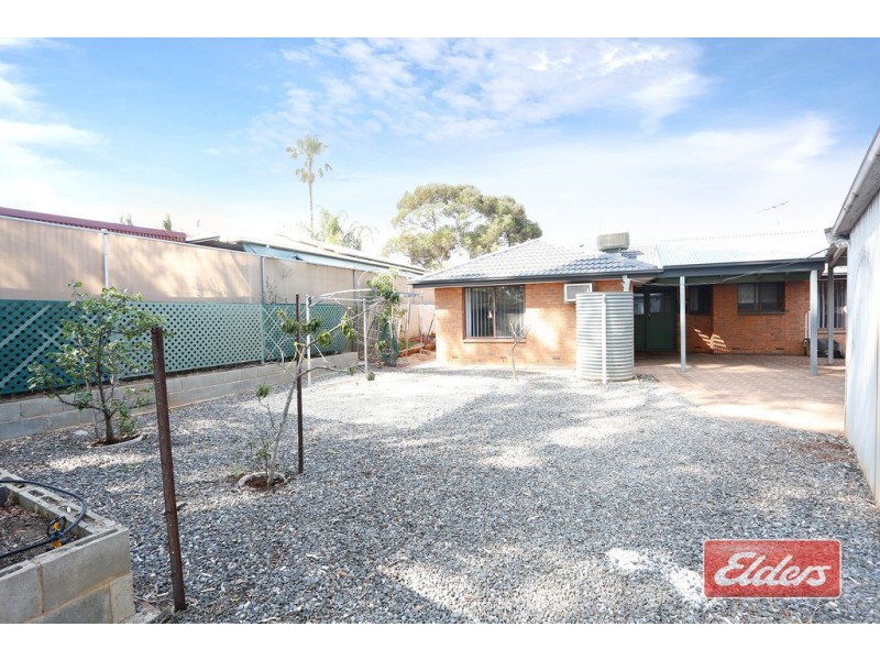 15 St Albans Road, Evanston Park SA 5116