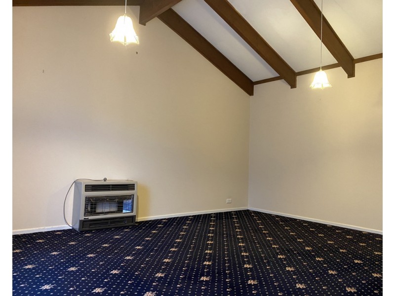 16 JENNIFER STREET, Evanston Park SA 5116