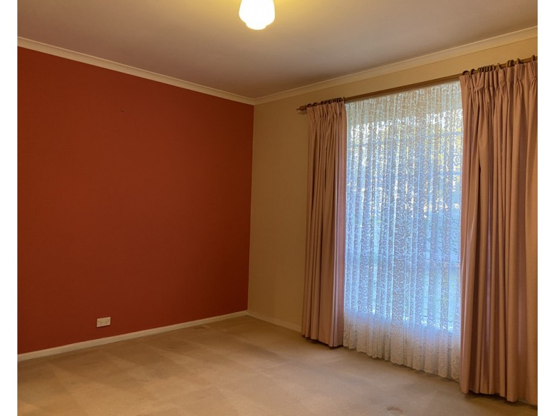 16 JENNIFER STREET, Evanston Park SA 5116