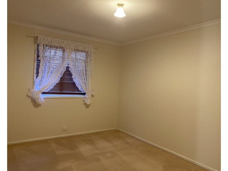 16 JENNIFER STREET, Evanston Park SA 5116