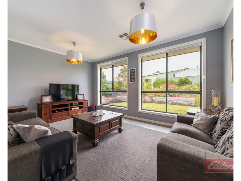 32 William Dyer Drive, Williamstown SA 5351