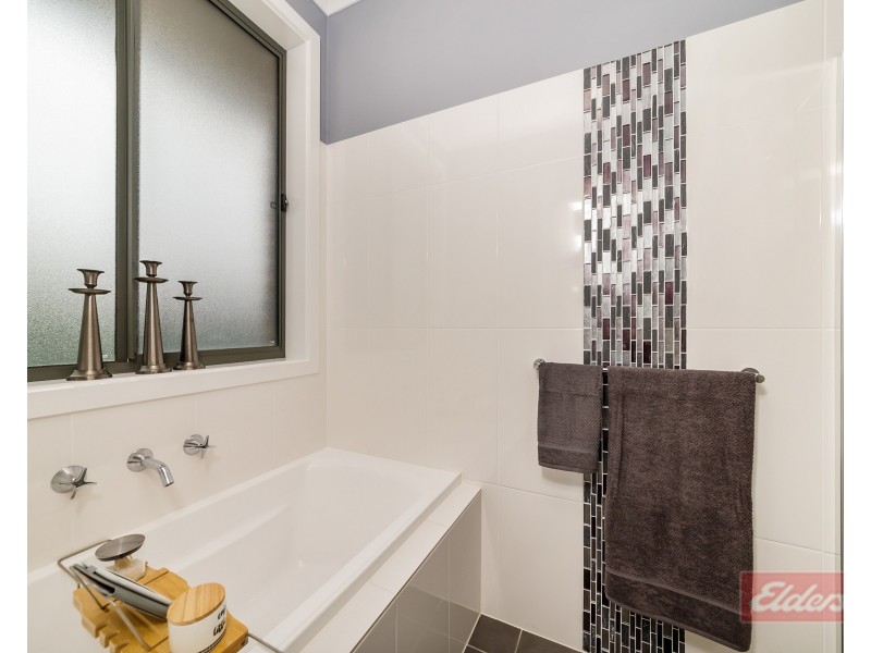 32 William Dyer Drive, Williamstown SA 5351