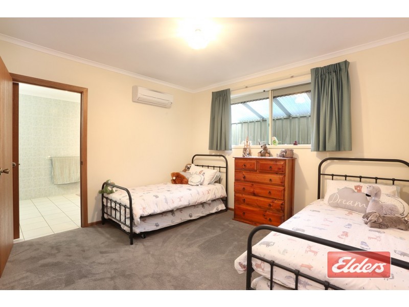 9 Selway Place, Evanston Park SA 5116