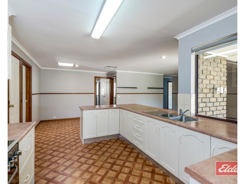 47A Whispering Wall Road, Williamstown SA 5351