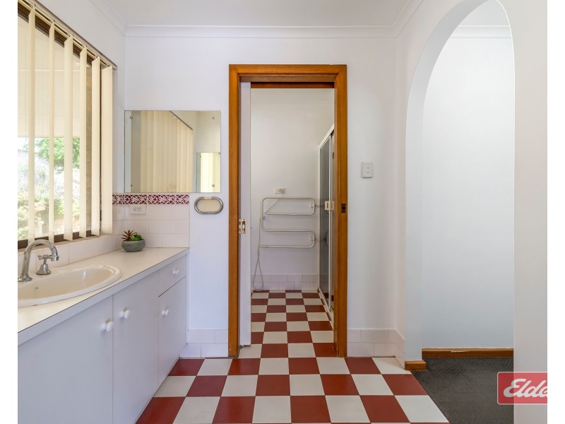 47A Whispering Wall Road, Williamstown SA 5351